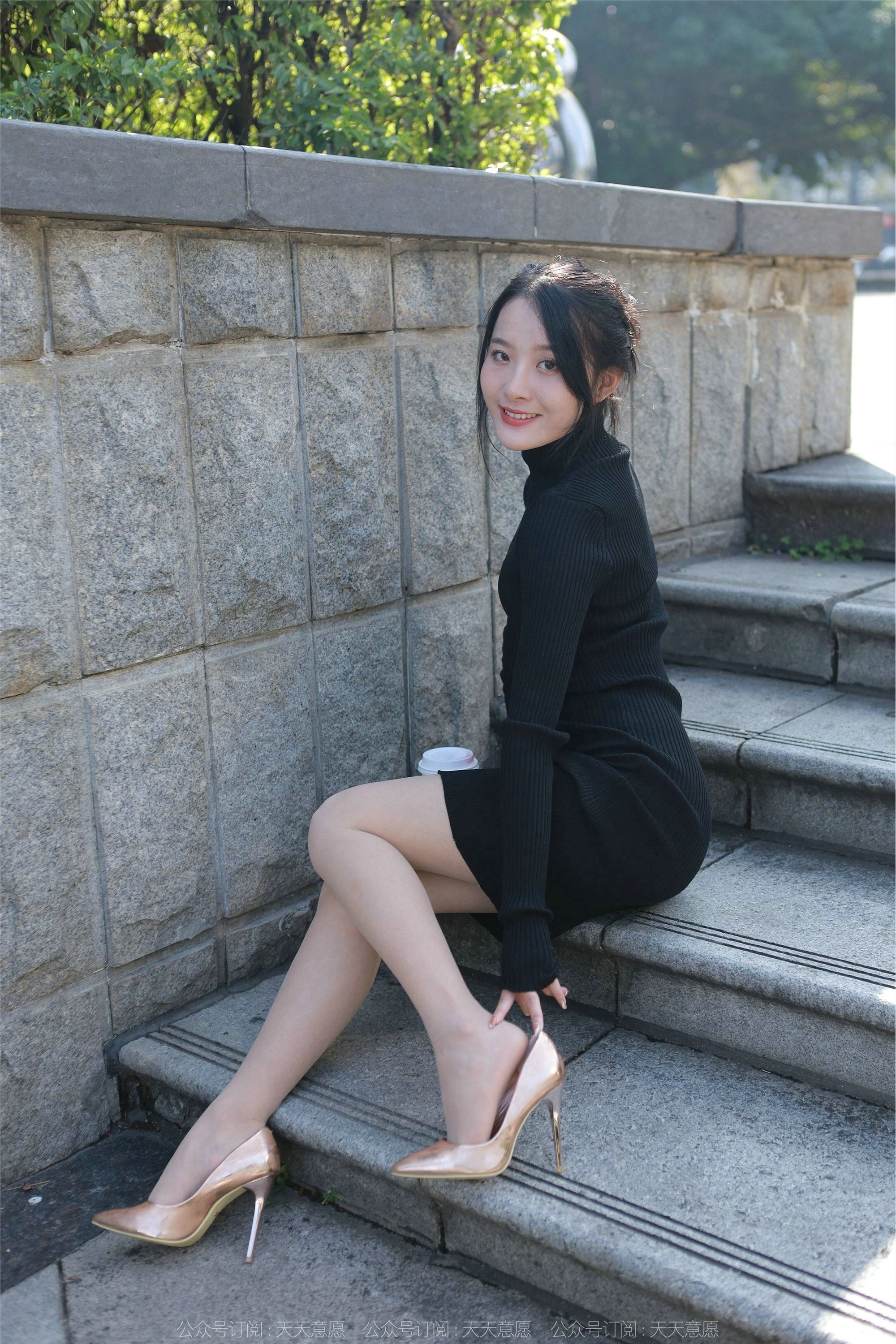 IESS异思趣向 2022.03.21 丝享家1035：婉萍《黑色包臀裙》